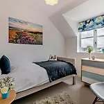 2 Bed In Oc-g0037 Feriehus